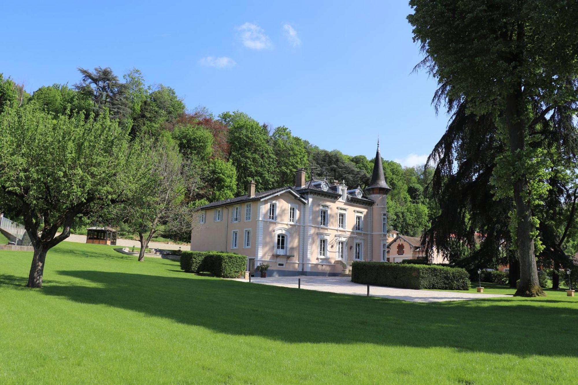 Le Clos Des Pervenches Jassans-Riottier Exterior photo