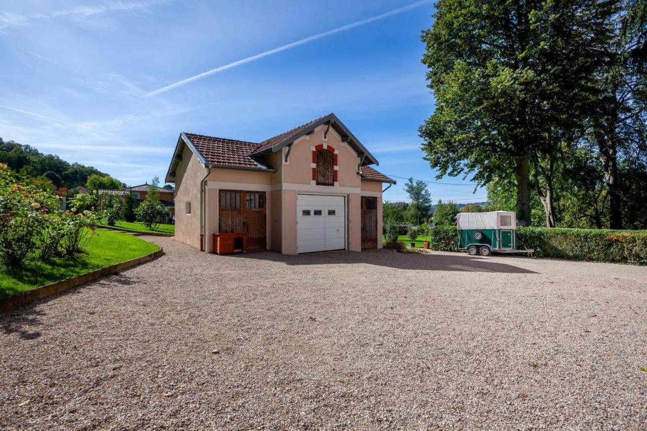 Le Clos Des Pervenches Jassans-Riottier Exterior photo